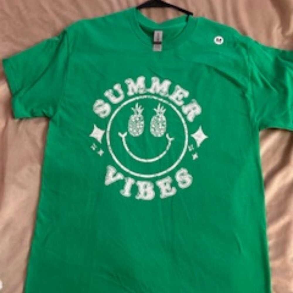 T-shirt -green "summer vibes"  medium -new -never worn - created to sell